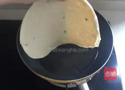 Illustration of how to make egg pancakes 2
