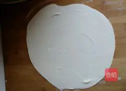 Illustration of making homemade scallion pancakes 4