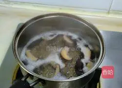 Illustration of how to make mushroom egg cake 1