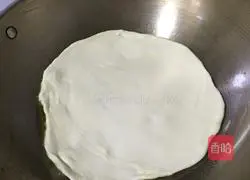 Fry pancakes Illustration of how to do it 10