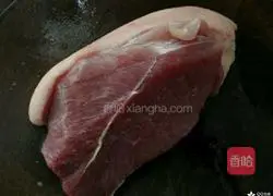 Illustration of how to make green onion and egg patties 1