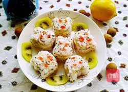 Illustration of how to make fruit sushi rice balls 8