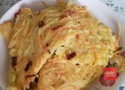 Illustration of how to make potato shredded cake 8
