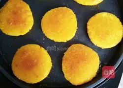 Snowflake Pumpkin Cake Recipe Illustration 9