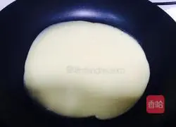 Illustration of how to make breakfast omelette 8