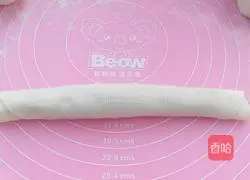 Illustration of how to make scallion pancakes 11