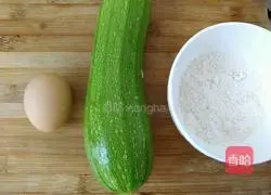 Illustration of how to make pan-fried zucchini pancakes 1