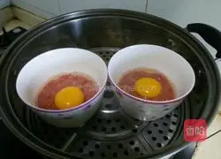 Illustration of how to make egg patty soup 6
