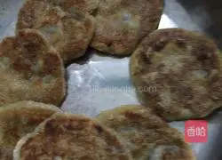 Illustration of how to make sweet potato pancakes 5