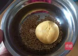 Milk-flavored bean paste pumpkin cake recipe 7