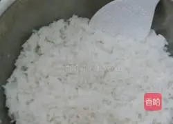 Corn and Illustration of how to make meat floss sushi 2