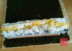 Illustration of making square pattern sushi 7