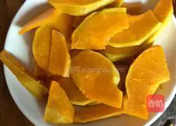 Ugly Pumpkin Pie Recipe Illustration 2