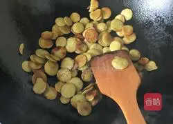 Illustration of how to make fried bean cakes with Chinese cabbage 2