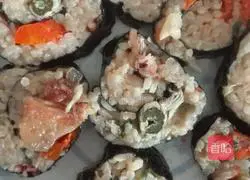 Illustration of how to make southern Fujian salted rice sushi 6