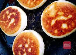 Illustration of how to make dough sugar cakes 13