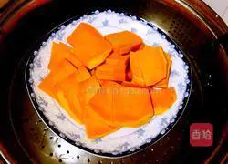 Illustration of making glutinous rice pumpkin cake 3