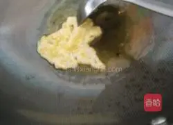 Illustration of how to make egg pancakes 7