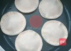 Illustration of how to make dumpling skin pies 10