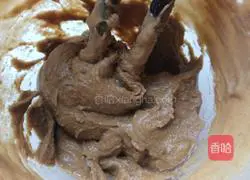 Illustration of how to make sesame paste cake 4