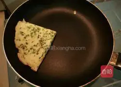Illustration of how to make Korean egg and green onion pancake 10