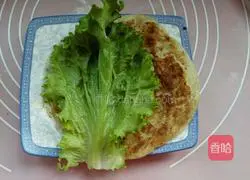 Illustration of how to make egg-filled pancakes 14