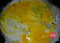 Illustration of how to make egg pancakes 8