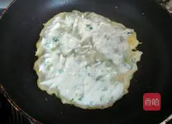 Illustration of how to make shredded potato pancakes 7