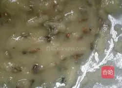 Illustration of how to stuff shortbread with meat 2