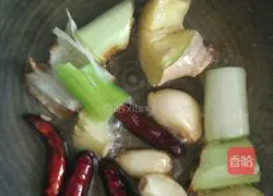 Illustration of how to make fish head cakes 4