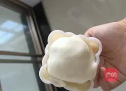 Illustration of how to make snow-skin pancake 4