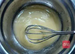 Illustration of how to make crispy walnut cake 6