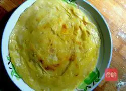 Illustration of how to make green onion cake 5