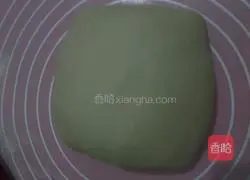 Illustration of how to make Tangshan specialty sesame cakes 4