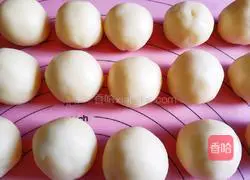 Illustration of how to make bean paste cake 6