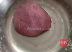 Illustration of how to make steamed purple sweet potato cake 4