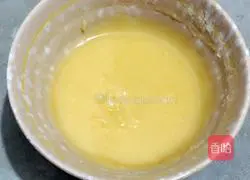 Illustration of how to make confinement hand cakes 2