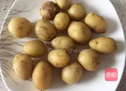 Illustration of how to make pretzel potato pancakes 2