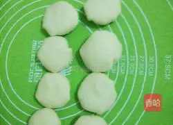 Illustration of how to make sesame pancakes stuffed with mushrooms and meat 24