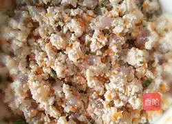 Illustration of how to make tofu and shrimp cakes 4