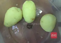 Illustration of how to make Parmigiano-Reggiano Chicken Steak with Potato Pancakes 5