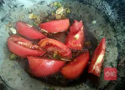 Illustration of how to make golden tofu and braised cake 9