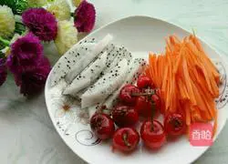 Illustration of how to make sushi fruits 1