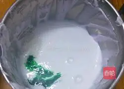 Strawberry Cream Cake Recipe Illustration 16