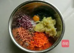 Illustration of how to make pastoral potato pancakes 8