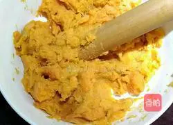 Illustration of how to make sweet potato cakes 2