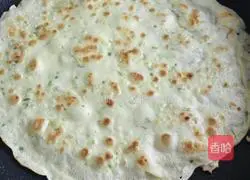 Illustration of how to make egg and green onion cake 9