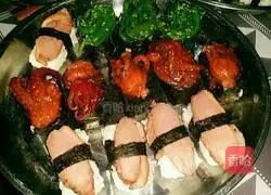 Illustrations of how to make Japanese sushi 5