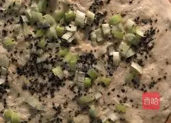 Illustration of how to make black sesame and scallion pancakes 1