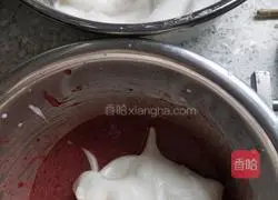 Red Velvet Strawberry Cream Cake Box Recipe Illustration 5